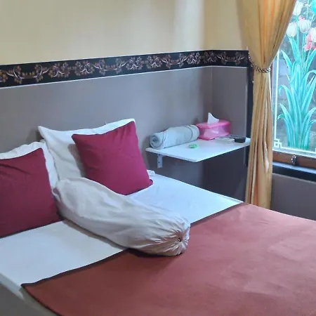 New Kami Homestay Banyuwangi  Exterior photo